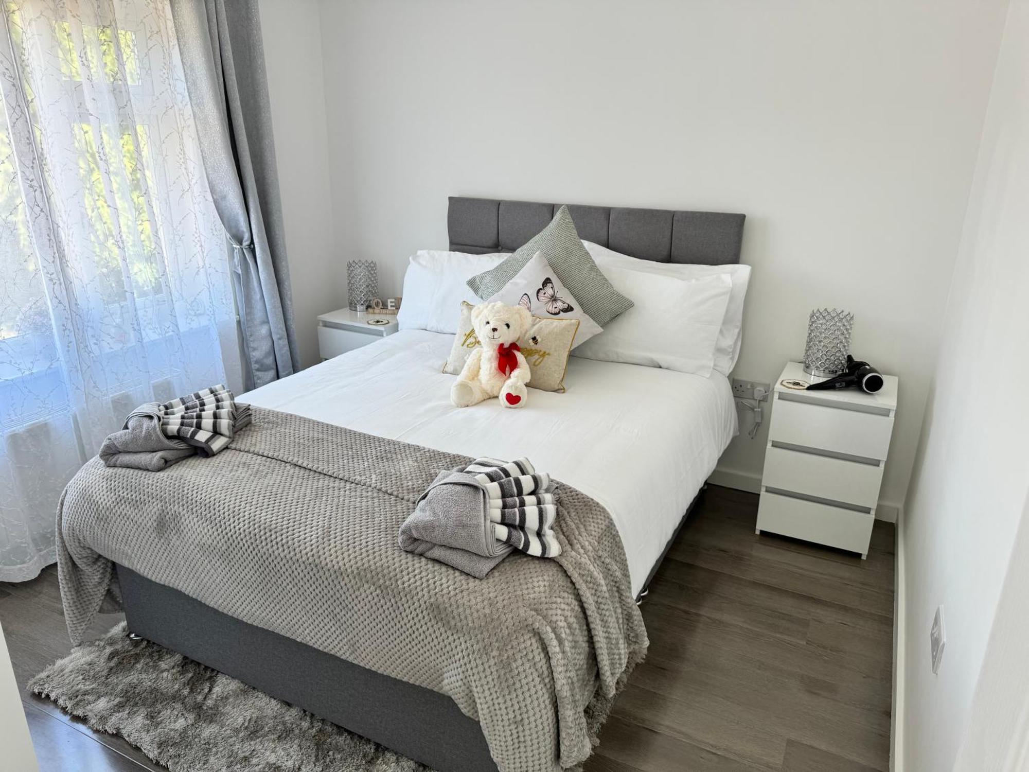 Modern 3-Bed Hideaway Near Westgate With Parking Villa Canterbury Bagian luar foto