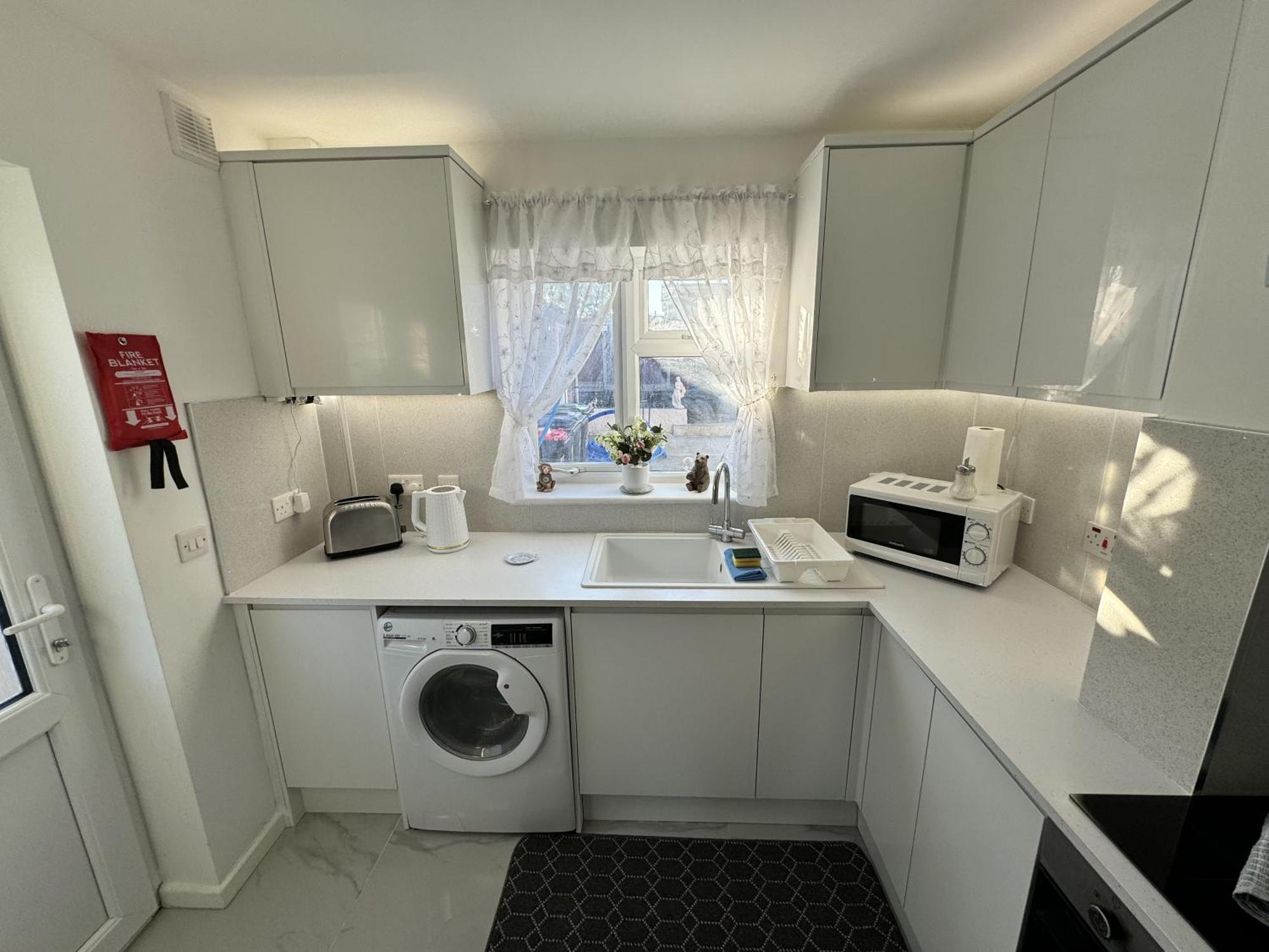 Modern 3-Bed Hideaway Near Westgate With Parking Villa Canterbury Bagian luar foto