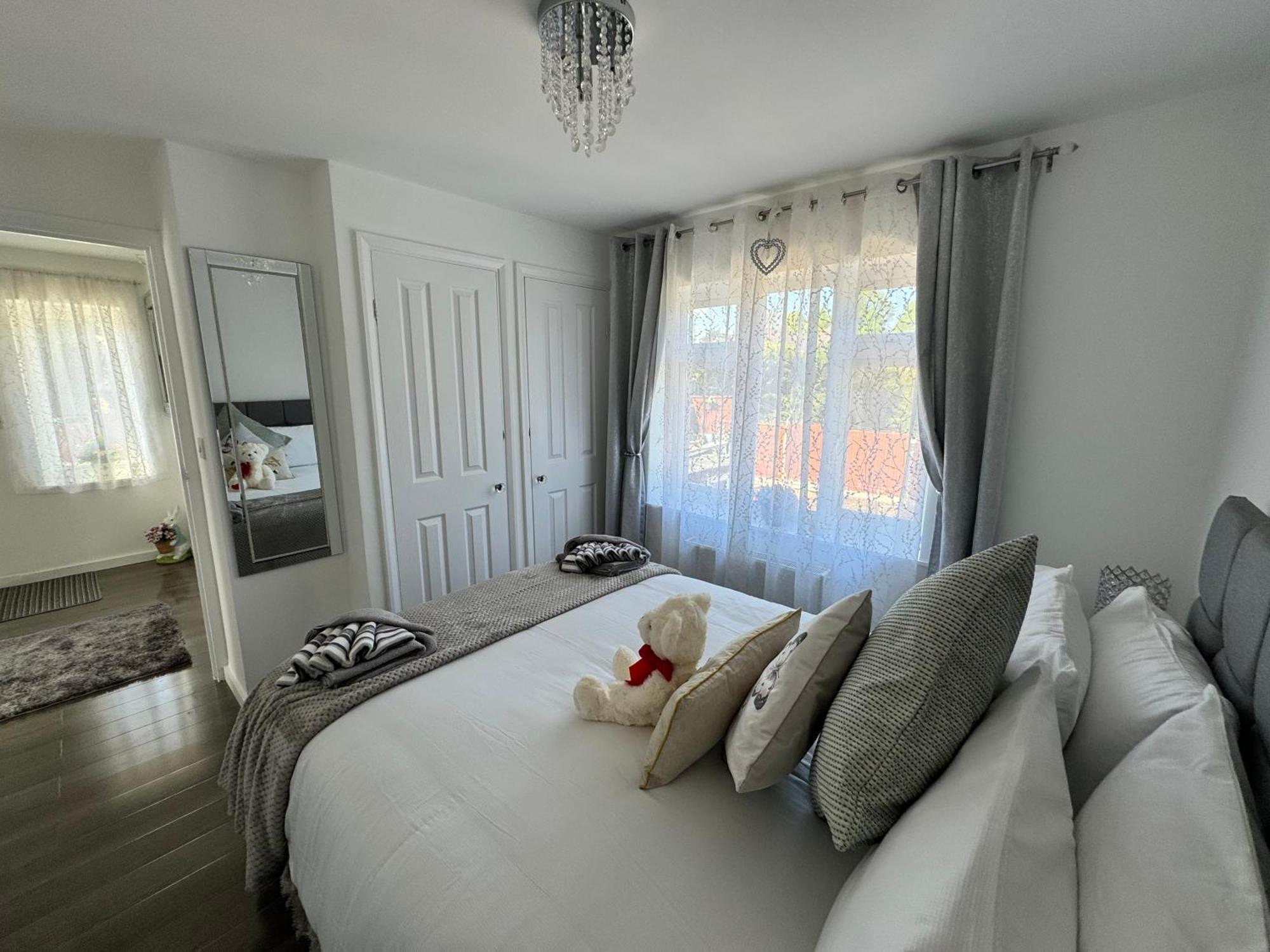 Modern 3-Bed Hideaway Near Westgate With Parking Villa Canterbury Bagian luar foto
