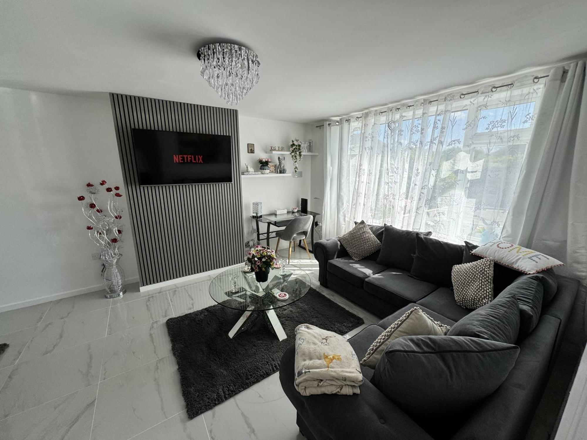 Modern 3-Bed Hideaway Near Westgate With Parking Villa Canterbury Bagian luar foto