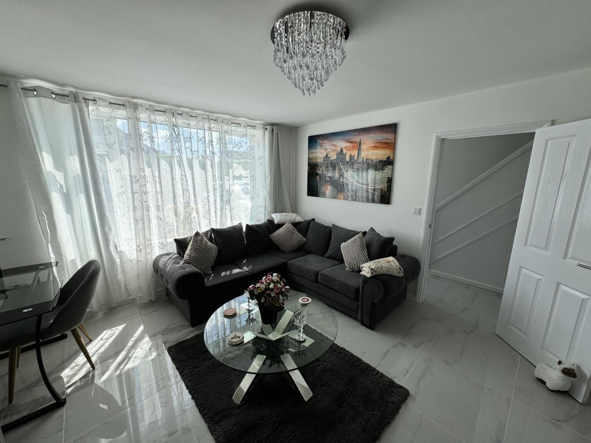 Modern 3-Bed Hideaway Near Westgate With Parking Villa Canterbury Bagian luar foto
