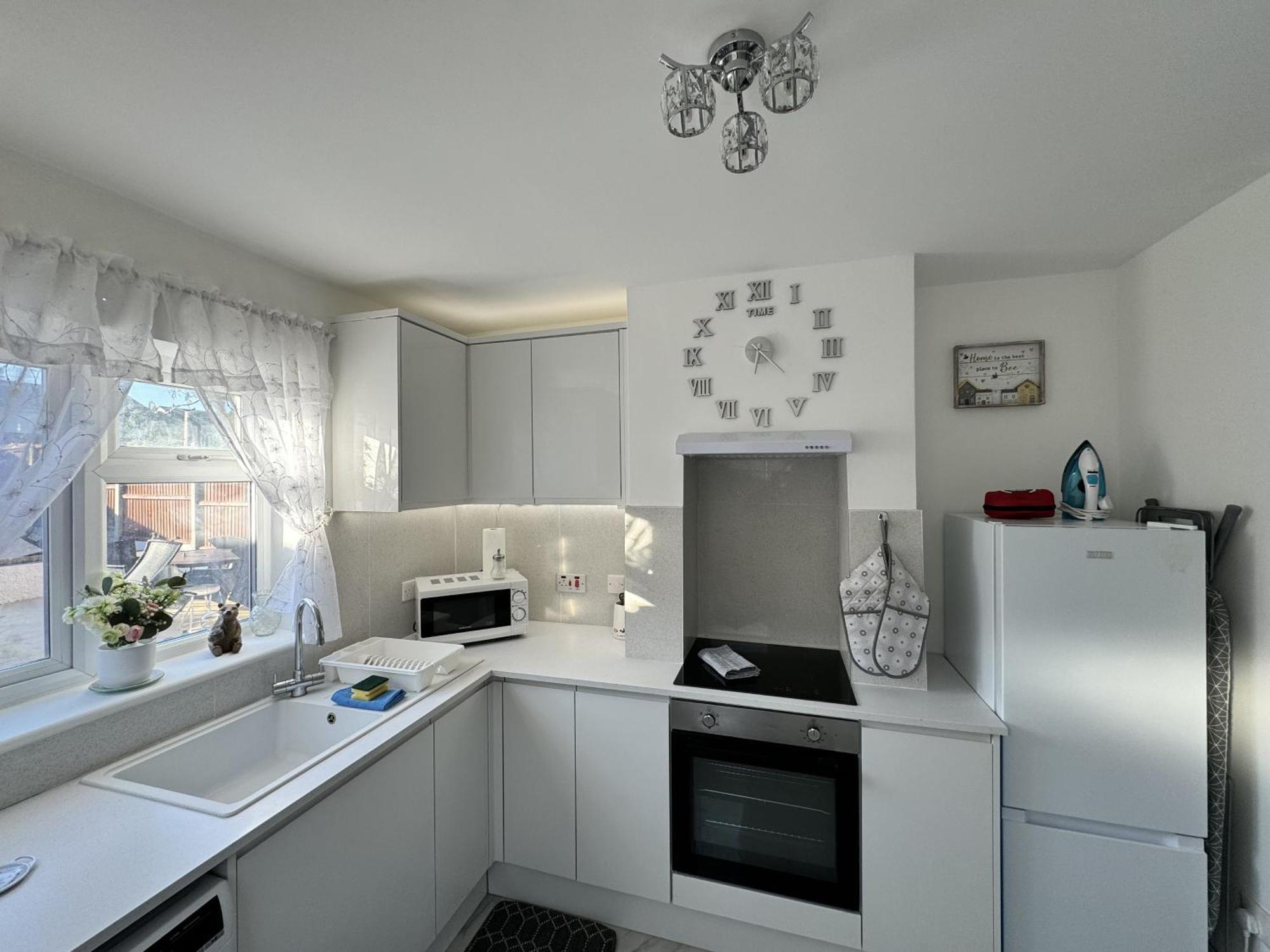 Modern 3-Bed Hideaway Near Westgate With Parking Villa Canterbury Bagian luar foto