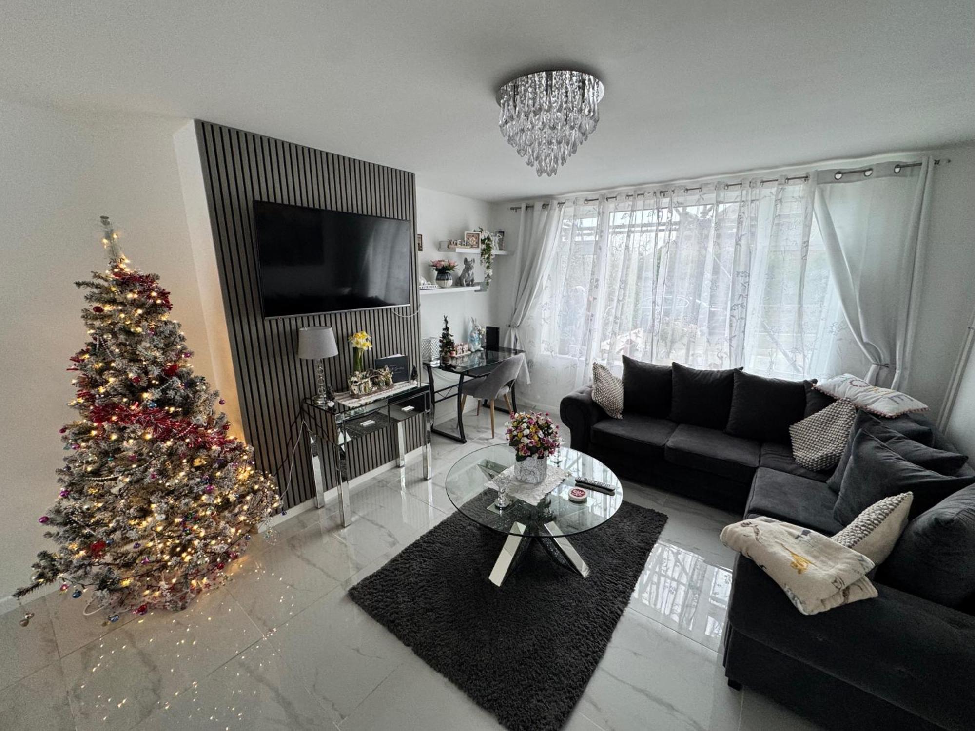 Modern 3-Bed Hideaway Near Westgate With Parking Villa Canterbury Bagian luar foto